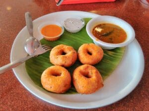 MEDU VADA – DELICIOUS CRISPY SNACK