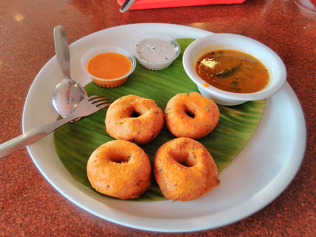MEDU VADA – DELICIOUS CRISPY SNACK