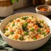 Vegetable upma with carrot, peas and podi